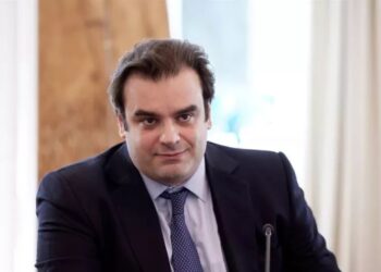 Κ. Πιερρακάκης από Λονδίνο: Στόχος η μείωση του χρέους κάτω από το 120% πριν το 2030 – Περισσότερες πρόωρες αποπληρωμές