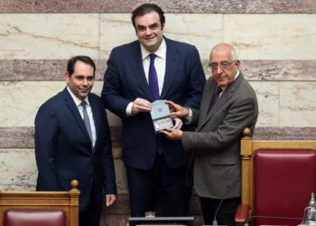 Κατατέθηκε στη Βουλή ο Κρατικός Προϋπολογισμός 2026 – Πιερρακάκης: Δυναμική ανάπτυξη για την ελληνική οικονομία