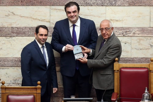 Κατατέθηκε στη Βουλή ο Κρατικός Προϋπολογισμός 2026 – Πιερρακάκης: Δυναμική ανάπτυξη για την ελληνική οικονομία