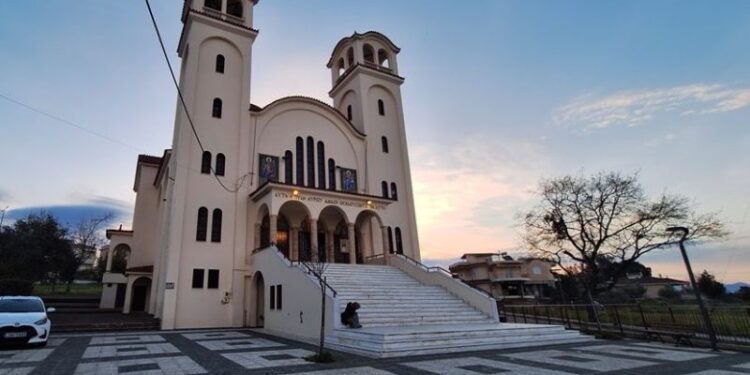 Βραδινή Θεία Λειτουργία στον Ιερό Ναό Αγίας Βαρβάρας Αγρινίου – Τετάρτη 12 Νοεμβρίου