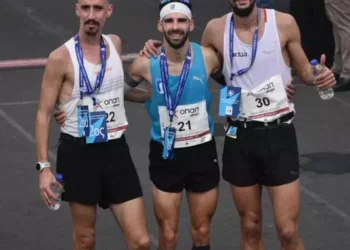 42ος Αυθεντικός Μαραθώνιος της Αθήνας: Καραΐσκος και Νούλα οι νικητές. Ο Αγρινιώτης Κων/νος Σταμούλης δεύτερος