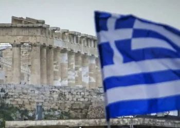 Ο υφυπουργός Θάνος Πετραλιάς παρουσιάζει τα 6 βασικά σημεία του Προϋπολογισμού 2026 στη Βουλή