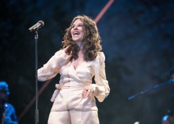 Ελευθερία Αρβανιτάκη στο Αγρίνιο – «Διαλέξεις με Θέα 2» | 3 Δεκεμβρίου 2025 – Είσοδος Ελεύθερη