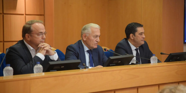 ΚΕΔΕ κατά μικρών Δήμων: Επίσημα η οπισθοχώρηση Κυρίζογλου – Ποιος Αντιπρόεδρος ψήφισε “κατά”