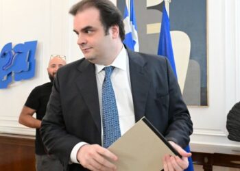Κυριάκος Πιερρακάκης: «Θέλουμε και άλλες επενδύσεις από τη Γερμανία» – Συνέντευξη στη Deutsche Welle