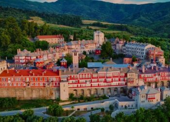 Ευχαριστίες της Μητρόπολης Αιτωλοακαρνανίας προς τη Μονή Βατοπαιδίου για νέα μεγάλη δωρεά τροφίμων