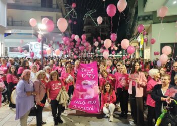 Το Αγρίνιο “ντύθηκε ροζ” για την Παγκόσμια Ημέρα Κατά του Καρκίνου του Μαστού