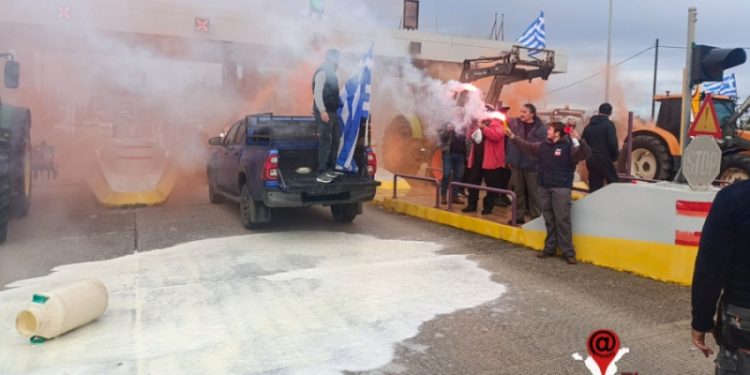 Κινητοποίηση αγροτών και κτηνοτρόφων στα διόδια Ακτίου – Κάλεσμα Συλλόγων Ακτίου-Βόνιτσας και Κατούνας-Μεδεώνων