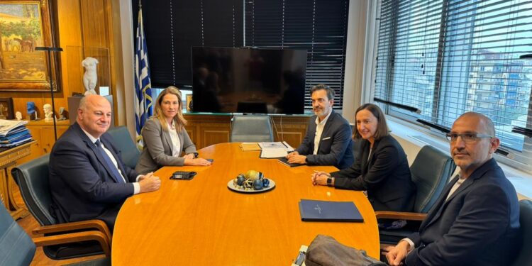 Γίνεται πράξη το Ταμείο Αγροτικής Επιχειρηματικότητας – 365 εκατ. ευρώ για τον αγροδιατροφικό τομέα