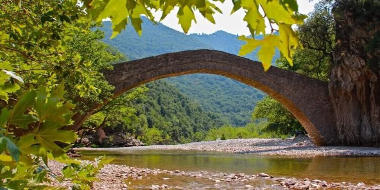 Διαμαρτυρία Δήμου Αγράφων για Διακοπή Κυκλοφορίας | Υπόμνημα προς Περιφέρεια & Υπουργείο
