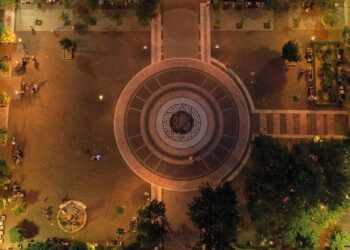 Πρωτοχρονιάτικα Κάλαντα από τη Φιλαρμονική του Δήμου Αγρινίου στο Δημαρχείο