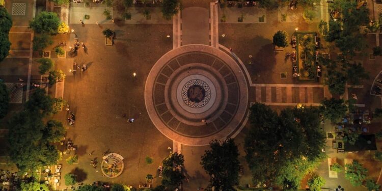 Πρωτοχρονιάτικα Κάλαντα από τη Φιλαρμονική του Δήμου Αγρινίου στο Δημαρχείο