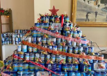 Γαλόδεντρο 2025 | Σχολεία Αιτωλοακαρνανίας στηρίζουν το «Χαμόγελο του Παιδιού» στην Πλατεία Μεσολογγίου