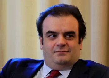 Πιερρακάκης στους Irish Times: Τεχνολογία, ταλέντο και σταθερότητα αλλάζουν την ελληνική οικονομία.