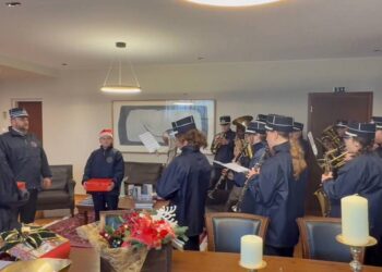  Χριστουγεννιάτικα κάλαντα στον Αντιπεριφερειάρχη Π.Ε. Αιτωλοακαρνανίας Θανάση Μαυρομμάτη