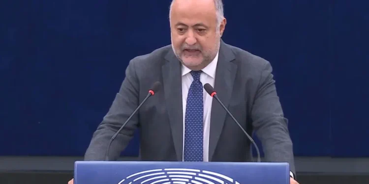 Δημήτρης Τσιόδρας: Αυστηρά μέτρα για αθέμιτες πρακτικές και επικίνδυνα προϊόντα – Παρέμβαση στο Ευρωκοινοβούλιο