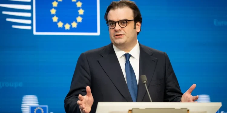 Στις Βρυξέλλες ο Πιερρακάκης για τις συνεδριάσεις Eurogroup και ECOFIN – Τι περιλαμβάνει η ατζέντα