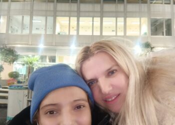 «Ανακούφιση και συγκίνηση στο Τορίνο: Εξιτήριο για την Εύη Βέρρη και τον γιο της Μάριο μετά τη μεταμόσχευση»