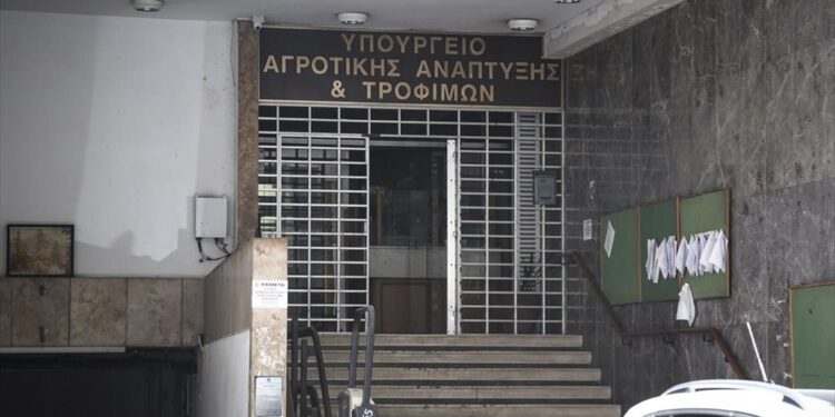 Απάντηση ΥΠΑΑΤ στο ΠΑΣΟΚ για την ευλογιά