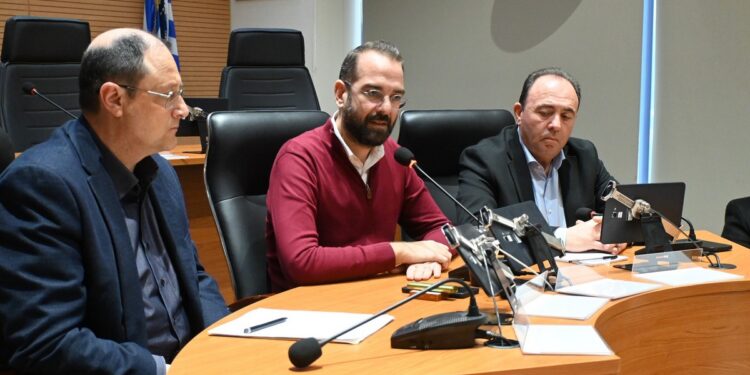 Σύσκεψη για την ευλογιά – Ν. Φαρμάκης: «Να αξιοποιήσουμε το παράθυρο ευκαιρίας για να εξαλείψουμε τον εφιάλτη»