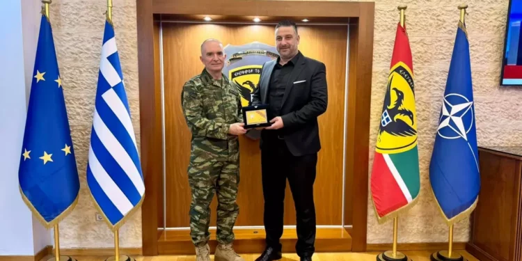 Ιερά Πόλη Μεσολογγίου: Με στρατιωτική παρέλαση η 25η Μαρτίου – Καθοριστικός ο ρόλος του Θανάση Μαυρομμάτη