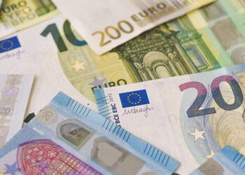 Προϋπολογισμός Υπουργείου Οικονομικών 2025: Ταχύτητα πληρωμών, χαμηλές οφειλές και μετρήσιμα οφέλη