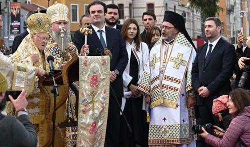 Στο Φανάρι για τα Θεοφάνια ο Κυριάκος Πιερρακάκης – Εκπροσώπηση της κυβέρνησης