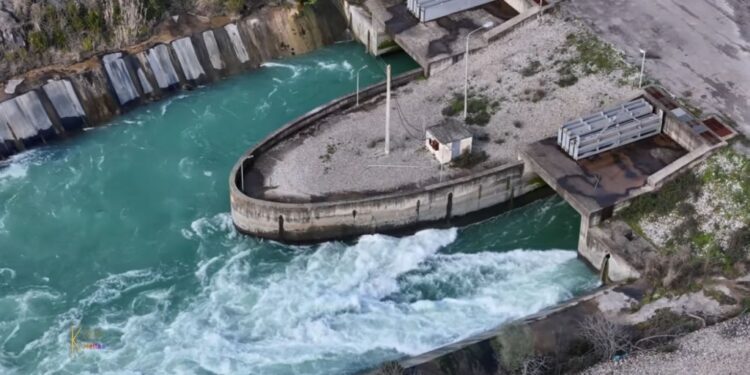 Χειμώνας 2025-2026, η τεχνητή λίμνη Καστρακίου ξεπέρασε το 100% της πληρότητας της σύμφωνα με τον ΑΔΜΗΕ