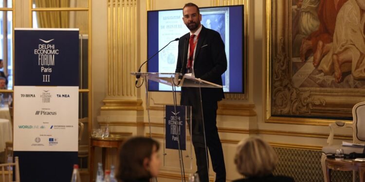 Ν. Φαρμάκης στο Delphi Economic Forum στο Παρίσι, για τα 200 χρόνια από την Έξοδο του Μεσολογγίου: «Φέτος, κάθε ελεύθερος άνθρωπος είναι Μεσολογγίτης». 