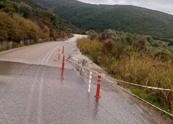 Αγρίνιο: Προσοχή – Καθίζηση οδοστρώματος στην Παλαιοκαρυά – Νερομάνα