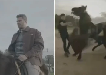 Ατύχημα για τον Άκη Πετρετζίκη, έπεσε από το άλογο σε γύρισμα της εκπομπής του