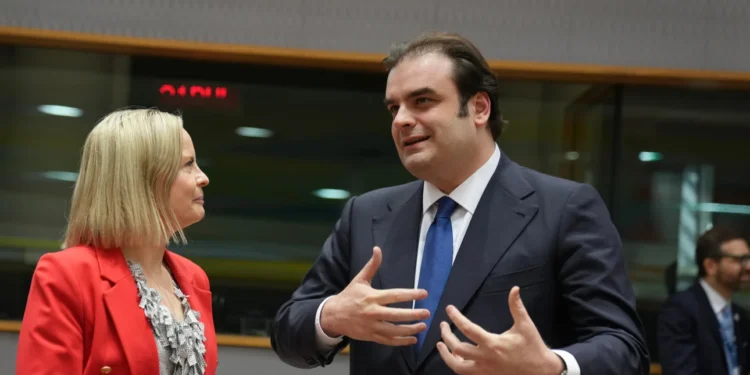 Κυριάκος Πιερρακάκης: Ο διεθνής ρόλος του ευρώ είναι η στρατηγική απάντηση στις οικονομικές προκλήσεις που αντιμετωπίζει η Ευρώπη