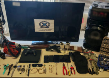 Εξάρθρωση σπείρας με 36 κλοπές και 2 ληστείες σε Αγρίνιο και Αιγιάλεια – Πέντε συλλήψεις από την Ελληνική Αστυνομία