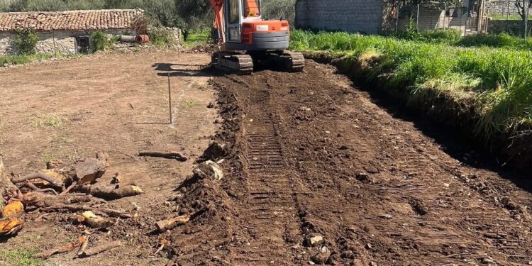 Θέρμο: Ξεκίνησαν οι εργασίες για πλατεία στα Σιταράλωνα – Ένα χωριό αποκτά επιτέλους το κεντρικό του σημείο