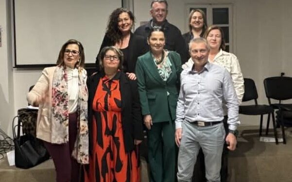 Με ιδιαίτερη επιτυχία πραγματοποιήθηκε στην Ναύπακτο η ημερίδα «Εκπαίδευση και Εργασία: Η γυναίκα στο επίκεντρο»