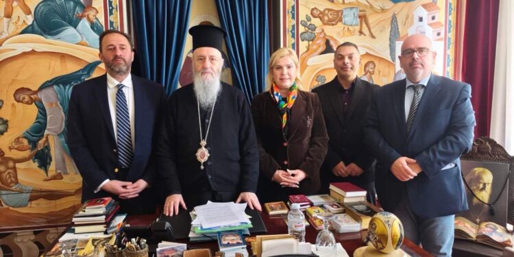 Έμπρακτη στήριξη και μήνυμα αλληλεγγύης από την Αντιπεριφέρεια Κοινωνικής Πολιτικής και Οικογένειας σε συνεργασία με τις Ιερές Μητροπόλεις