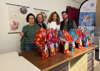 Πασχαλινή διανομή τροφίμων για τη στήριξη ευάλωτων νοικοκυριών