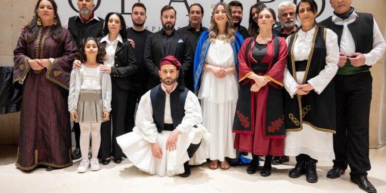 «Νύχτα γιομάτη θαύματα»: Συγκίνησε η επετειακή μουσικοθεατρική παράσταση στο Αγρίνιο για τα 200 χρόνια από την Έξοδο του Μεσολογγίου