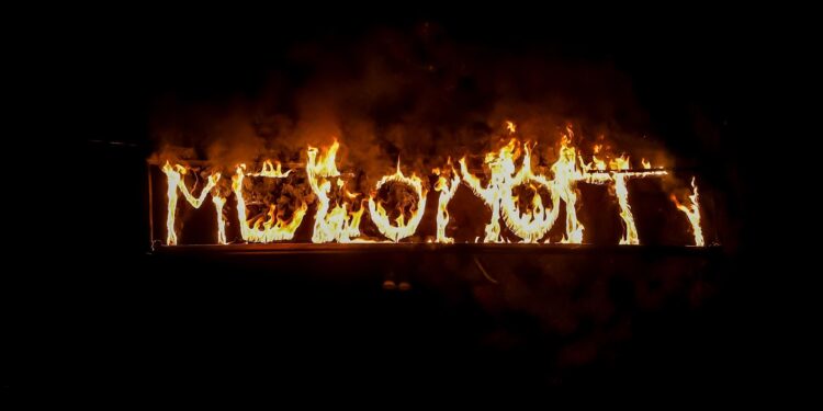 Αιτωλοακαρνανίας Δαμασκηνός: «Ο αχός από το Μεσολόγγι δεν θα σιγήσει ποτέ» 200 χρόνια από την ηρωική Έξοδο του Μεσολογγίου 