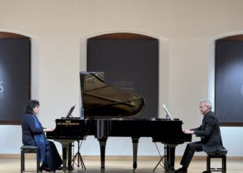 Μια μαγική μουσική βραδιά στο Μεσολόγγι –  Σπουδαίο αφιέρωμα για τον Νίκο Σκαλκώτα στο Τρικούπειο