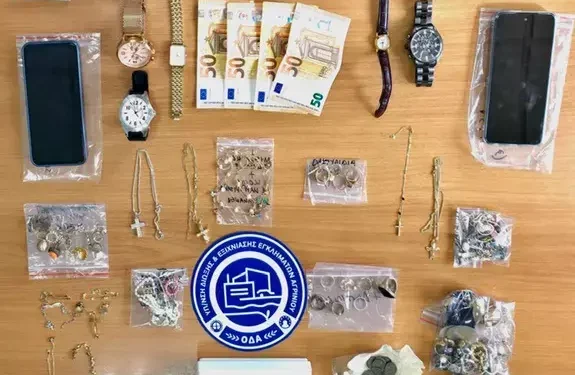 Εξαρθρώθηκε συμμορία που δρούσε σε Αιτωλοακαρνανία, Άρτα και Πρέβεζα – Εξιχνιάστηκαν 17 κλοπές