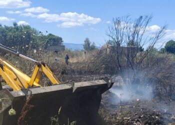 Άμεση κατάσβεση φωτιάς σε αγροτική έκταση πίσω από το ΔΑΚ Αγρινίου