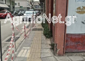 Αγρίνιο: οδός Παπαφώτη Αγρινίου, πεζοδρόμια υπό κατάληψη και οι πεζοί… στον δρόμο