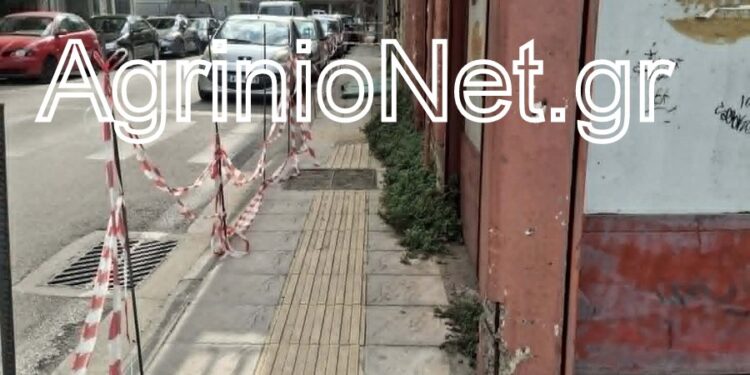 Αγρίνιο: οδός Παπαφώτη, πεζοδρόμια υπό κατάληψη και οι πεζοί… στον δρόμο