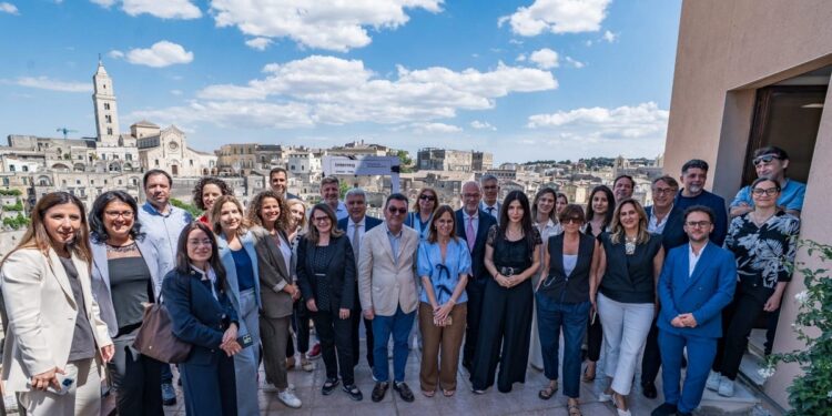 Στη Συνεδρίαση της Επιτροπής Παρακολούθησης των Προγραμμάτων Interreg , στη Ματέρα ο Αντιπεριφερειάρχης Τάκης Παπαδόπουλος