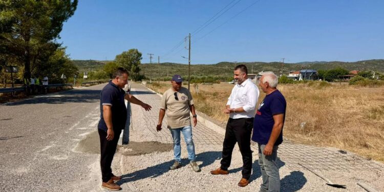 Στο Ματσούκι Αγρινίου ο Αντιπεριφερειάρχης Π.Ε. Αιτωλοακαρνανίας Θανάσης Μαυρομμάτης για την πορεία των εργασιών αναβάθμισης της εισόδου του χωριού