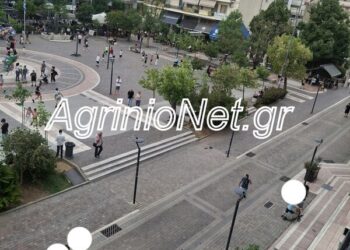 Αγρίνιο: Δυόμισι θητείες για να ανακαλύψουν ότι η Πλατεία Δημοκρατίας δεν είναι γήπεδο!